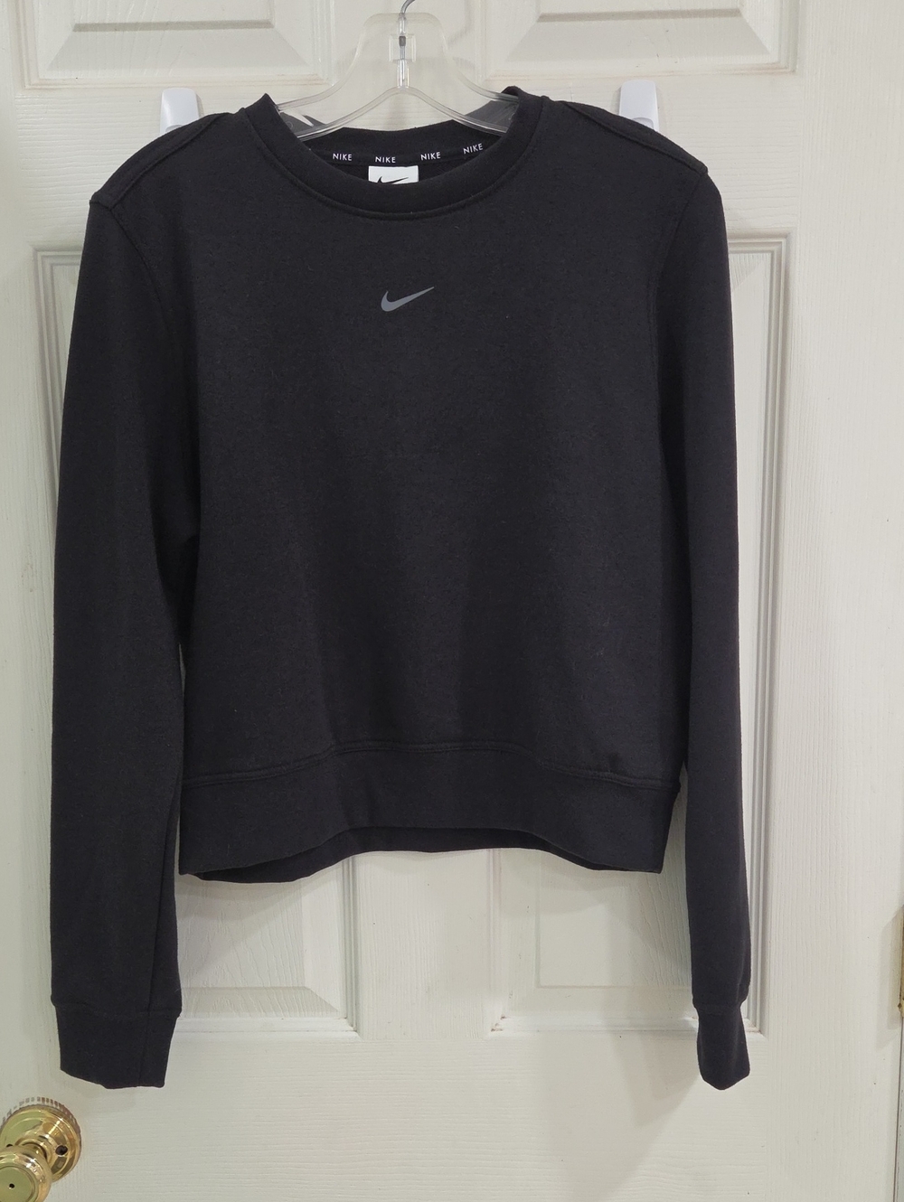 Nike Women’s Black Scoop Crewneck Sweatshirt